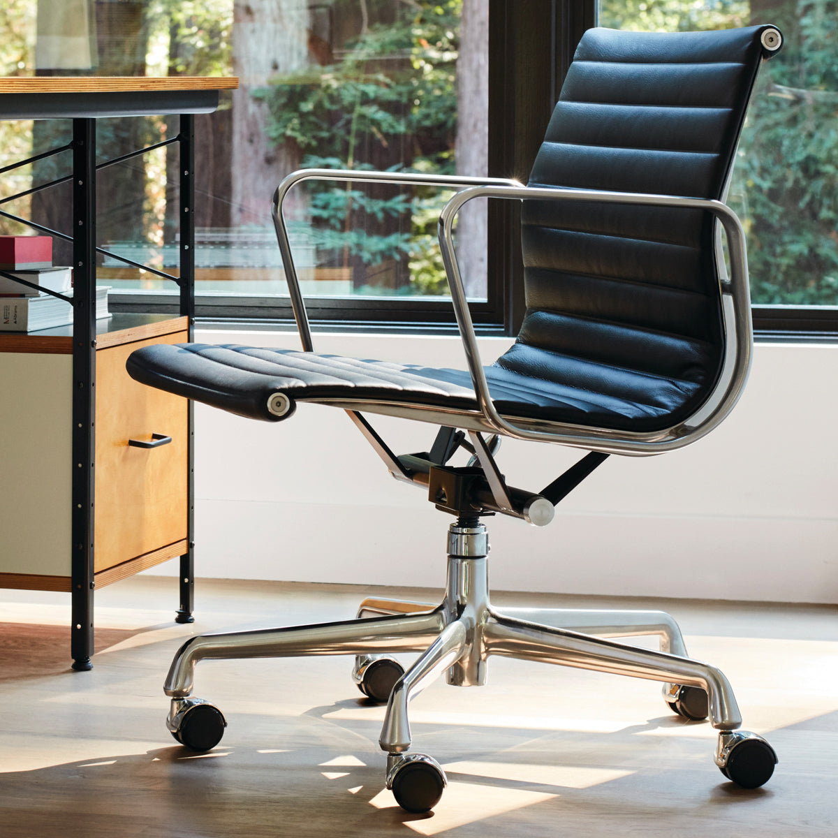 Eames Aluminum Group Chair Management イームズ アルミナムチェア グループ マネジメント | THE CHAIR  SHOP